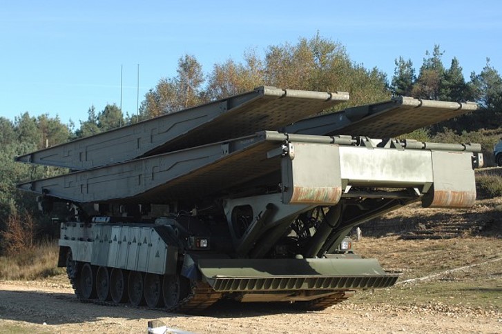 Titan British Armored Vehicle Launcher Bridge (AVLB) (D)